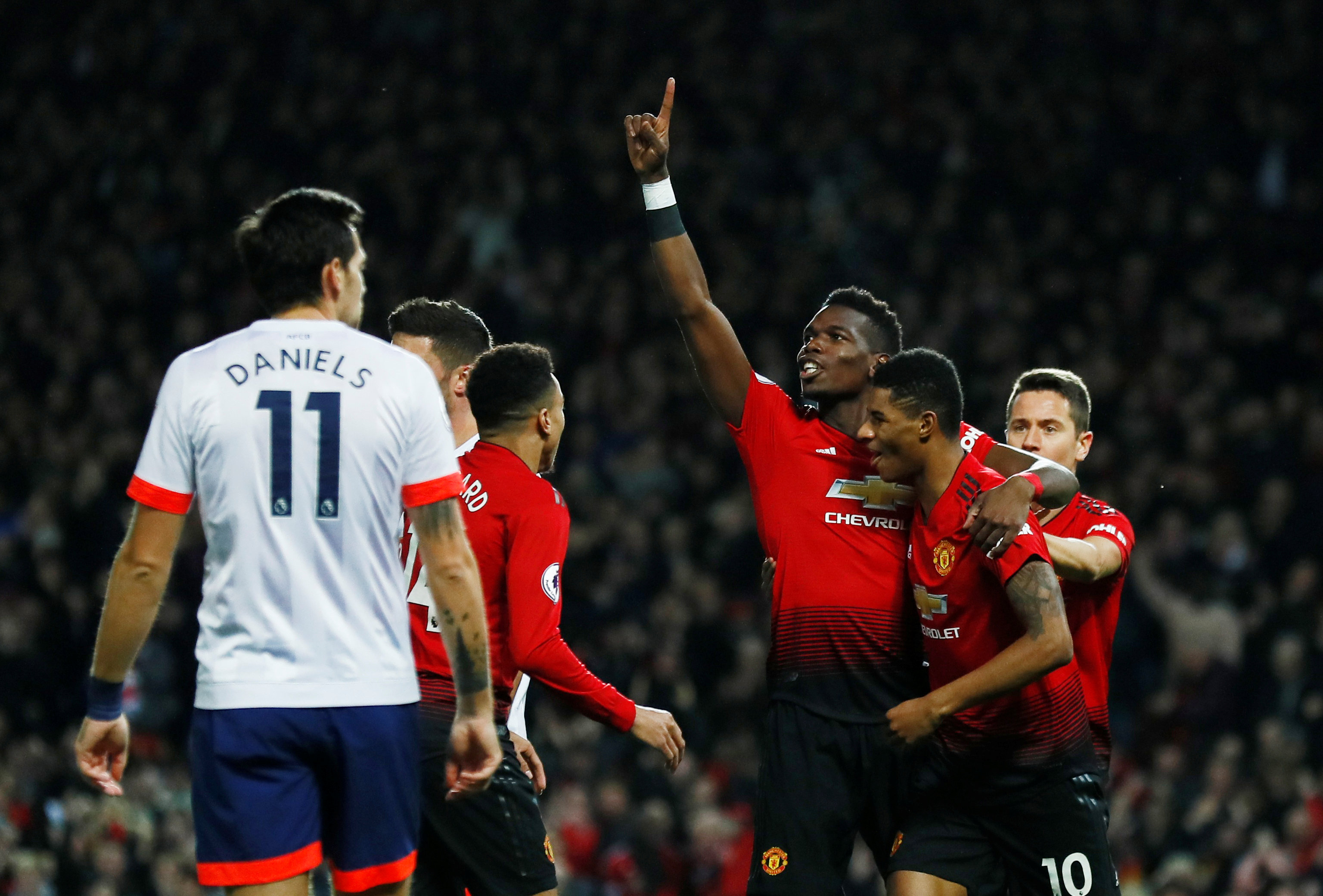 凭借雄厚的 凭借雄厚的