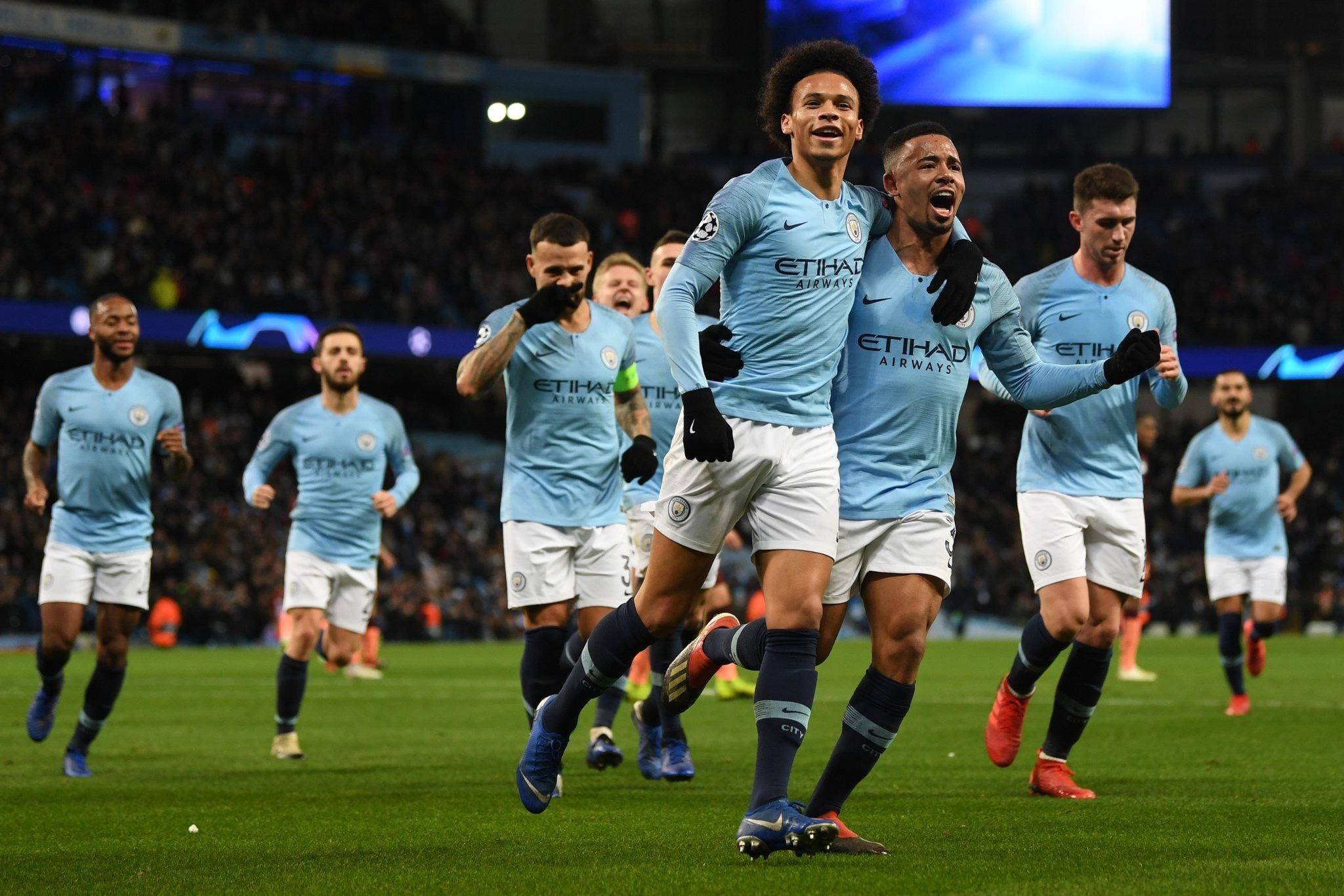 黛比尼亞和 黛比尼亞和