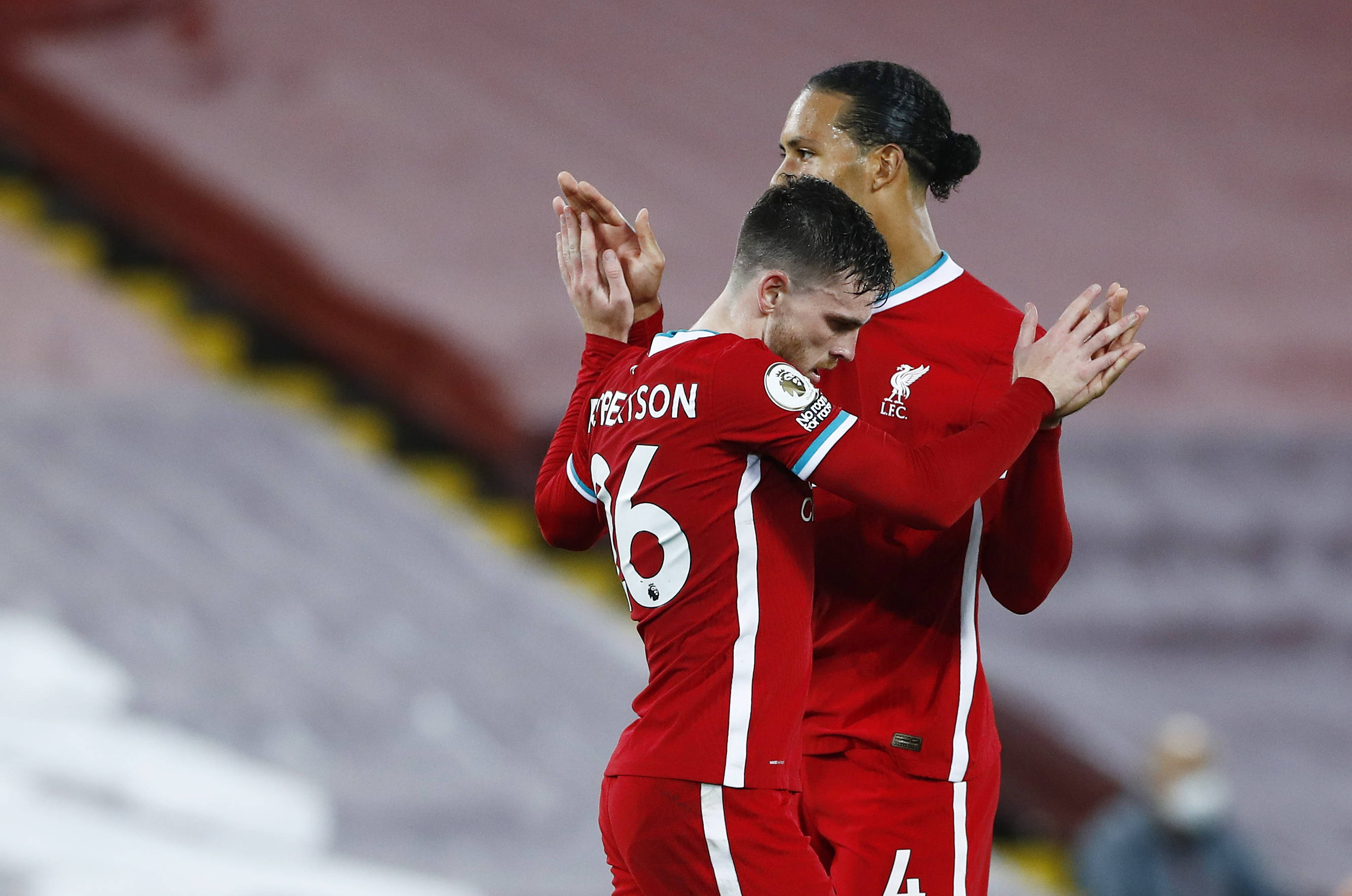 效力於巴塞 效力於巴塞